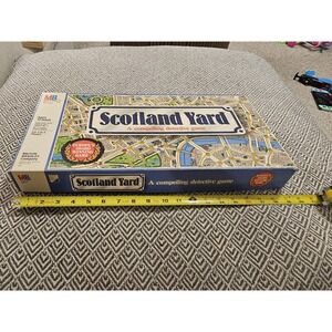 Vintage 1985 Scotland Yard Board Game Milton Bradley Appears Complete